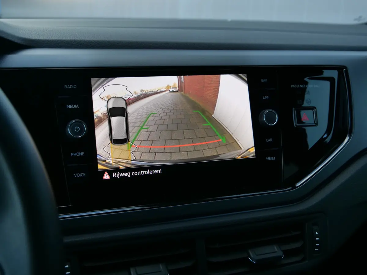 1.0 TSI R-Line 116 Pk Automaat Apple Carplay / DAB / Camera / PDC