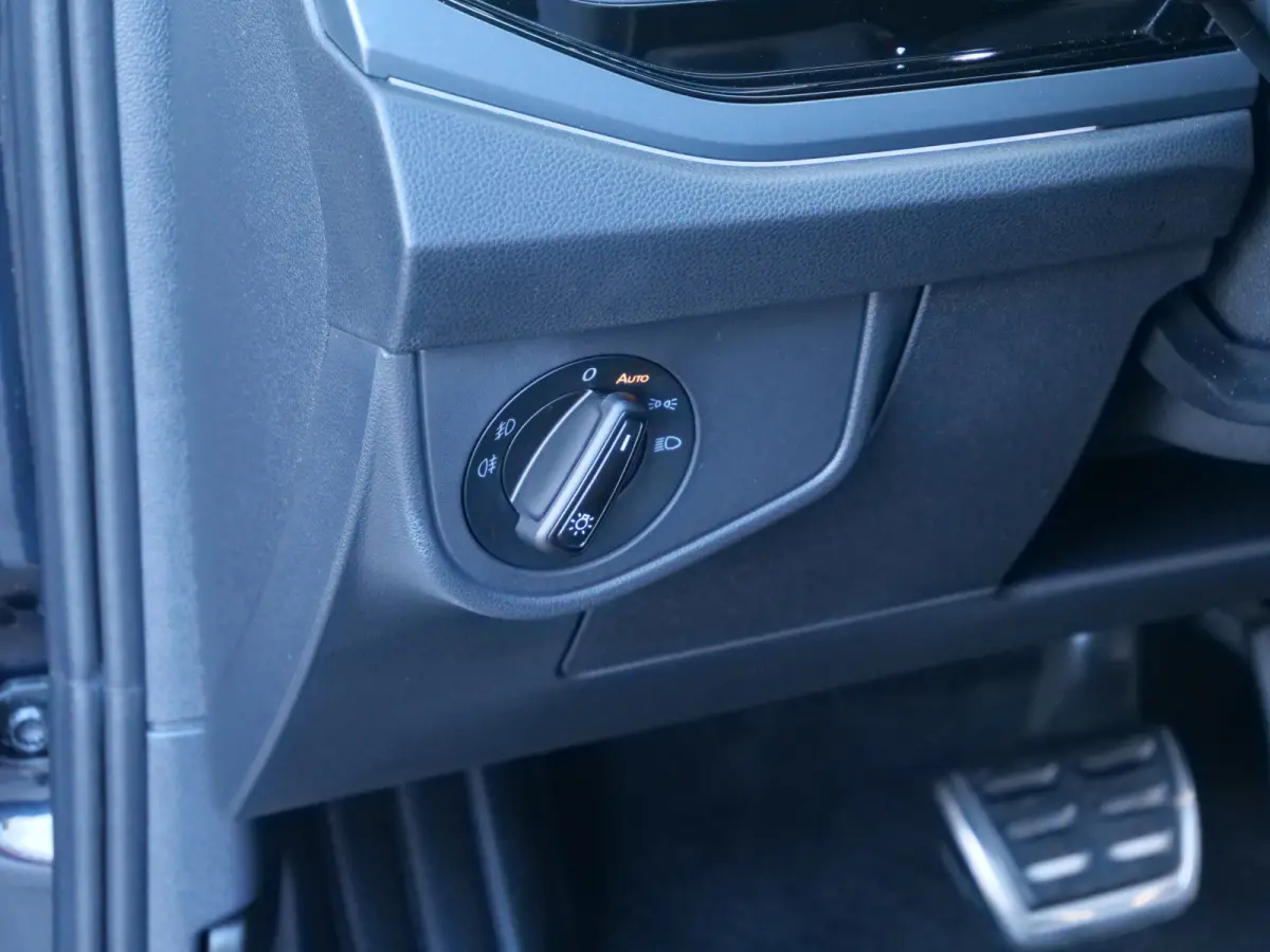 1.0 TSI R-Line 116 Pk Automaat Apple Carplay / DAB / Camera / PDC