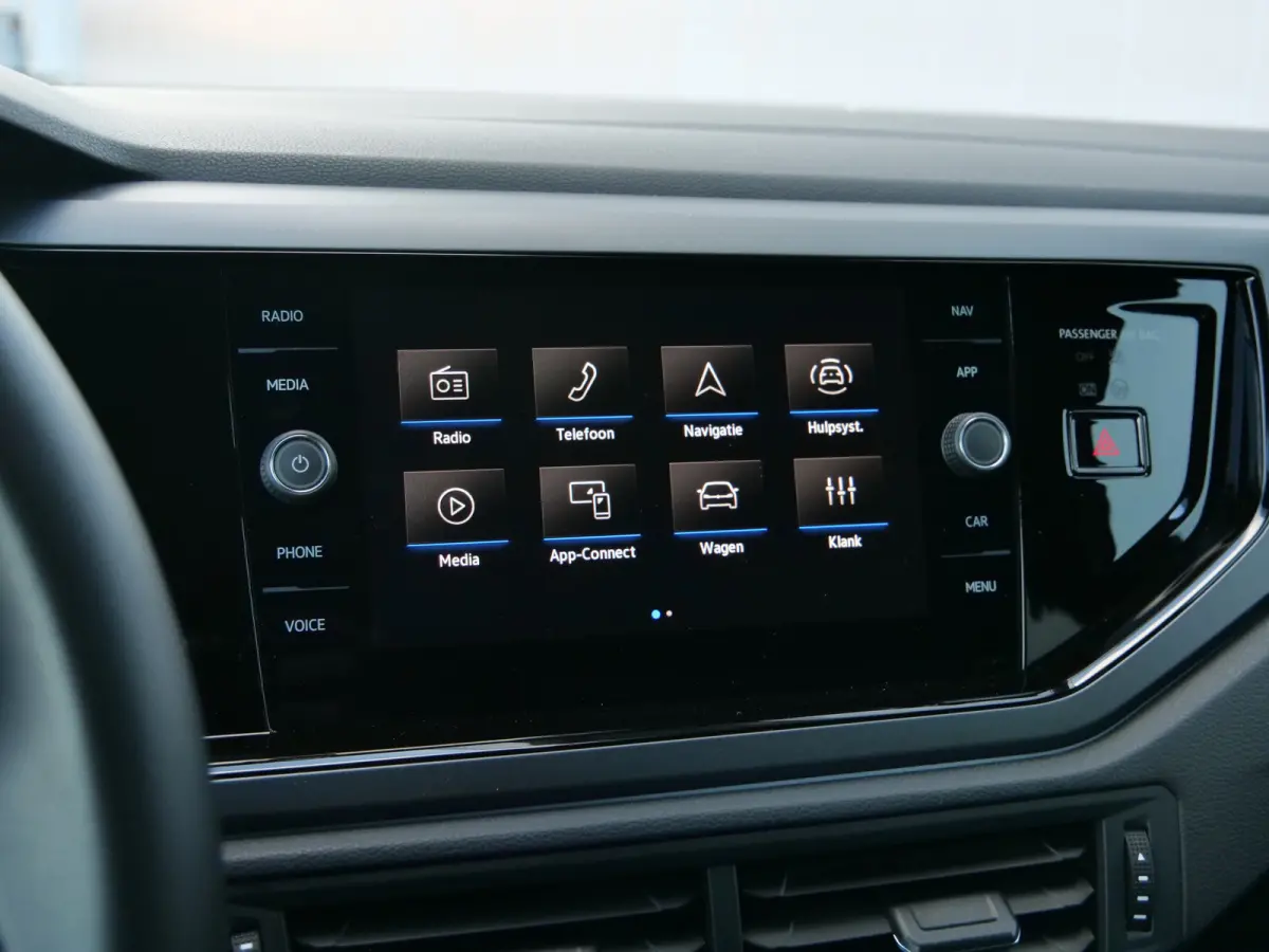 1.0 TSI R-Line 116 Pk Automaat Apple Carplay / DAB / Camera / PDC
