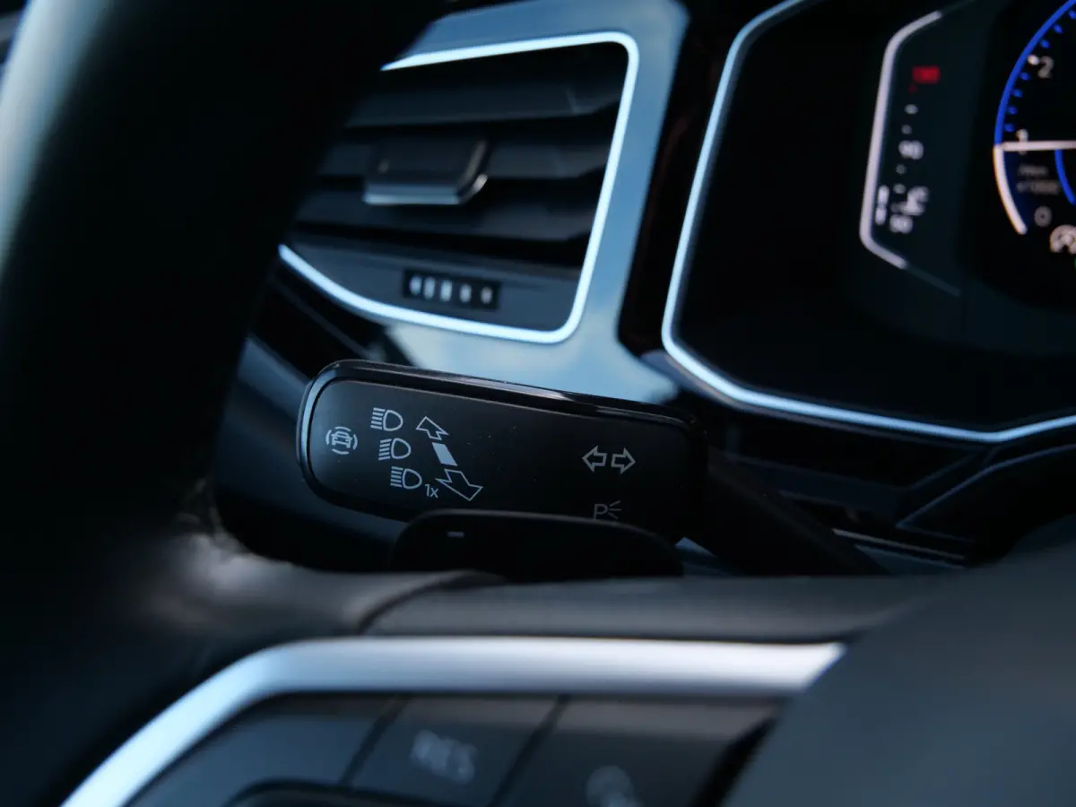 1.0 TSI R-Line 116 Pk Automaat Apple Carplay / DAB / Camera / PDC