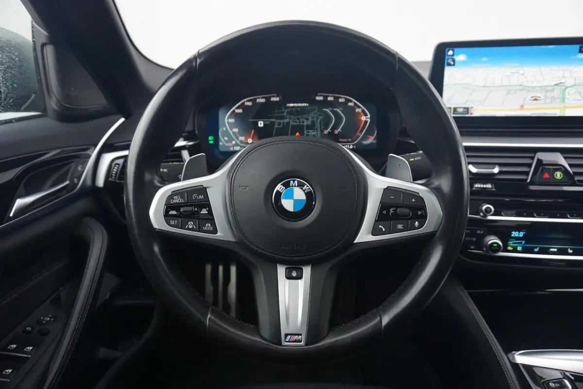 M550i xDrive Schuif-/kanteldak / Laserlight /  Head-Up Display / Harman Kardon / Soft Close