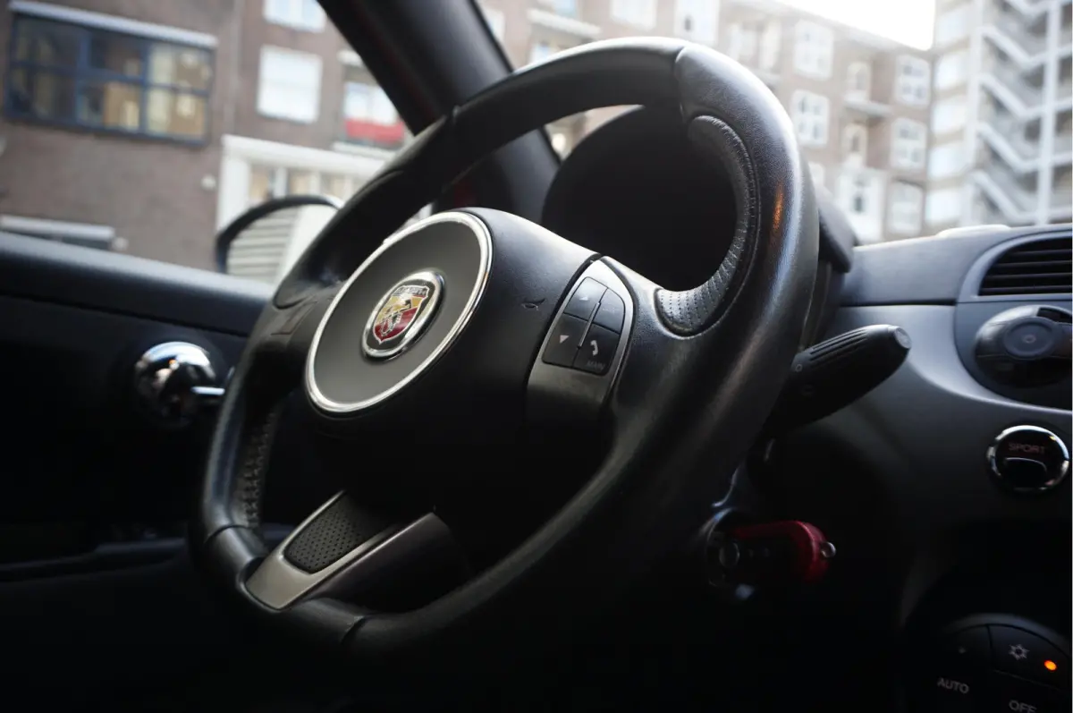 1.4 T-Jet Abarth 595 Competizione BREMBO | CARBON | INTERSCOPE | Schaalstoelen | 4 pijps Sportuitlaat | Leer | Liefhebbers auto