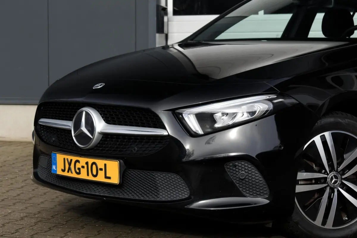 250 e Premium Plug-in Hybrid|1e Eigenaar|STOELVERWARMING|LEDER|CAMERA|CLIMATE