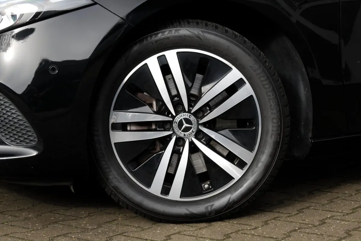 250 e Premium Plug-in Hybrid|1e Eigenaar|STOELVERWARMING|LEDER|CAMERA|CLIMATE