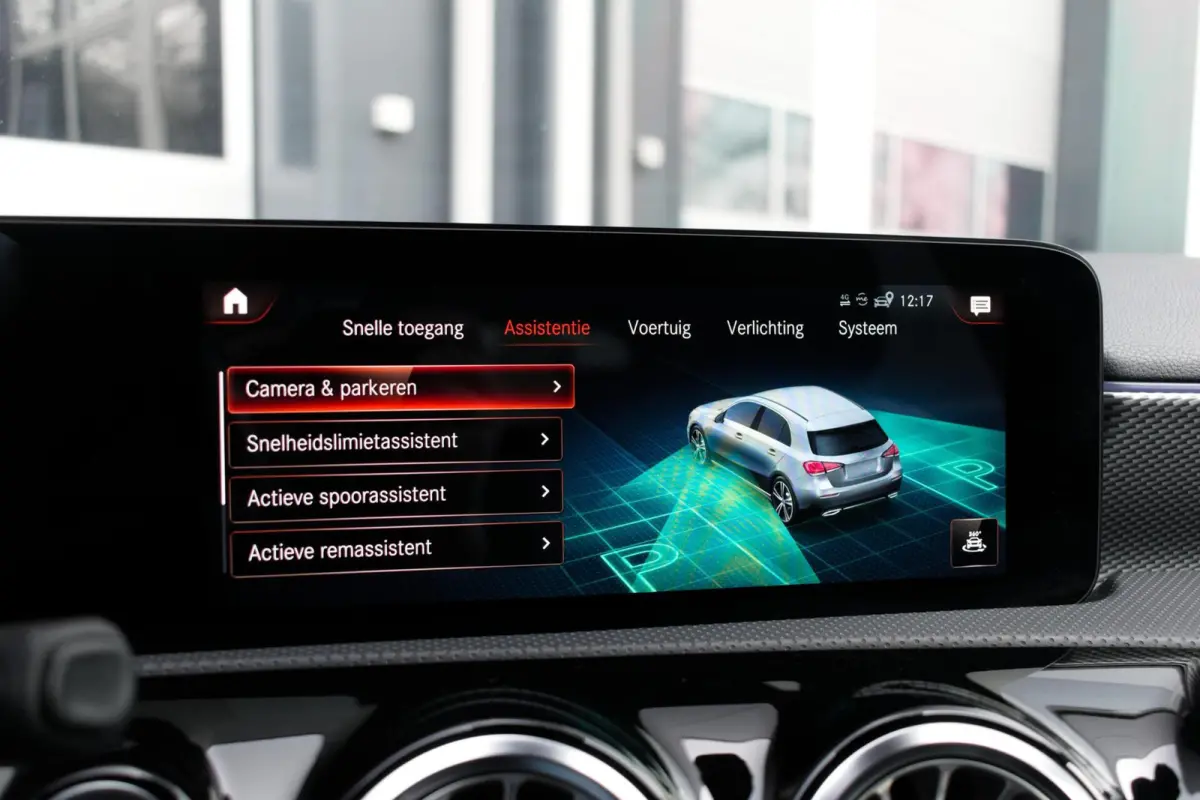 250 e Premium Plug-in Hybrid|1e Eigenaar|STOELVERWARMING|LEDER|CAMERA|CLIMATE