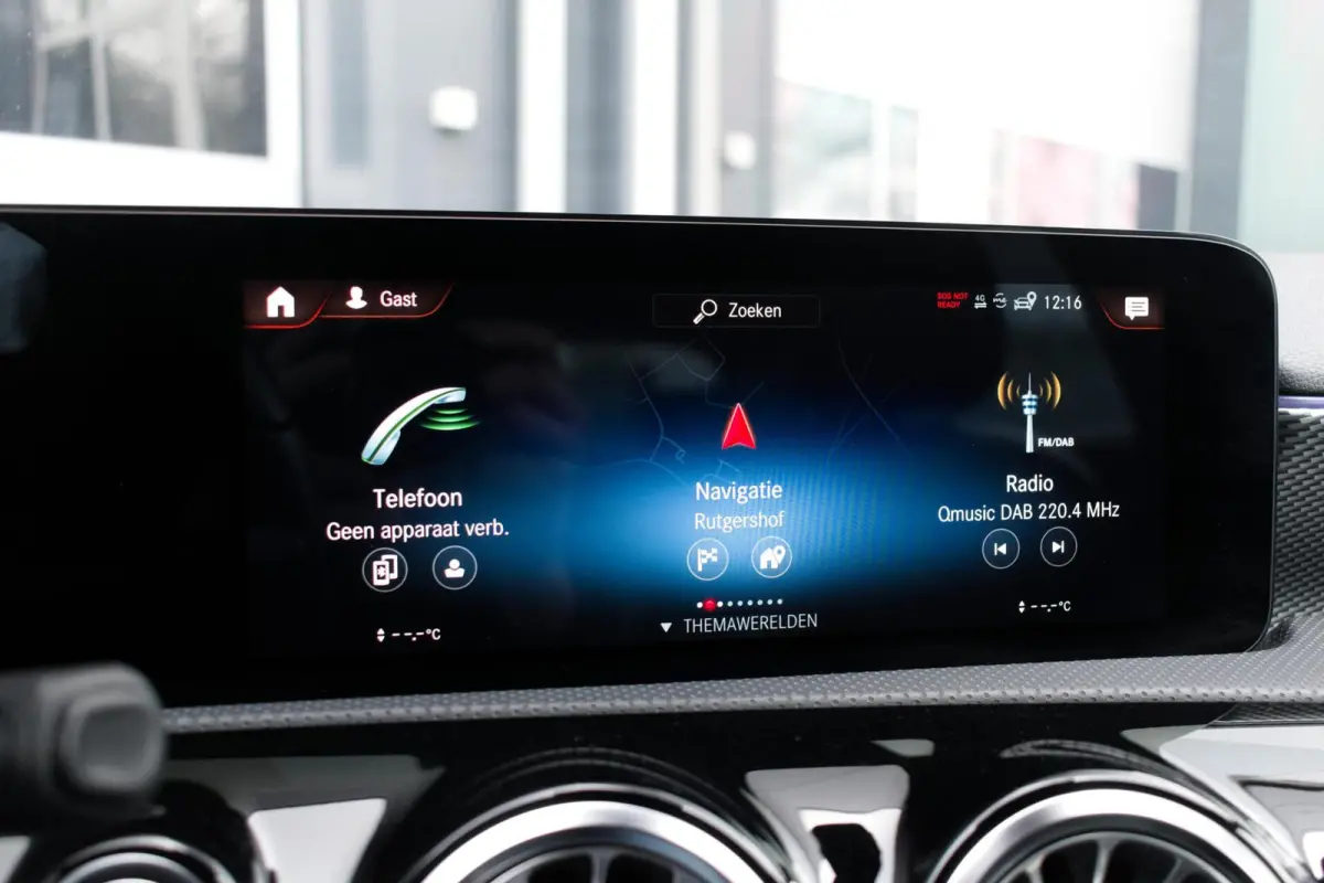 250 e Premium Plug-in Hybrid|1e Eigenaar|STOELVERWARMING|LEDER|CAMERA|CLIMATE