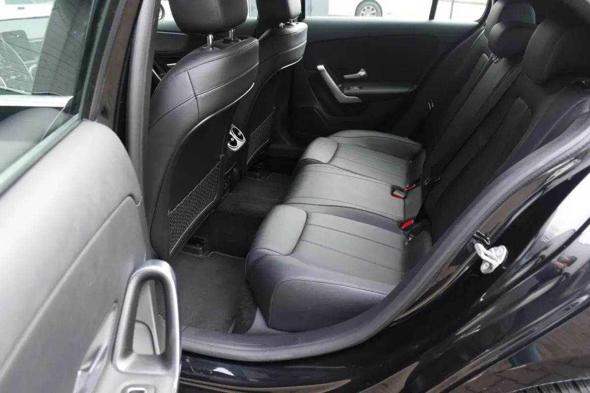 250 e Premium Plug-in Hybrid|1e Eigenaar|STOELVERWARMING|LEDER|CAMERA|CLIMATE