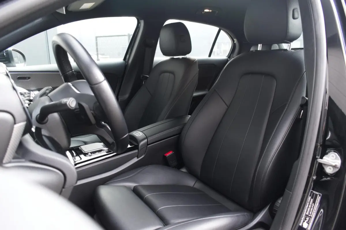 250 e Premium Plug-in Hybrid|1e Eigenaar|STOELVERWARMING|LEDER|CAMERA|CLIMATE