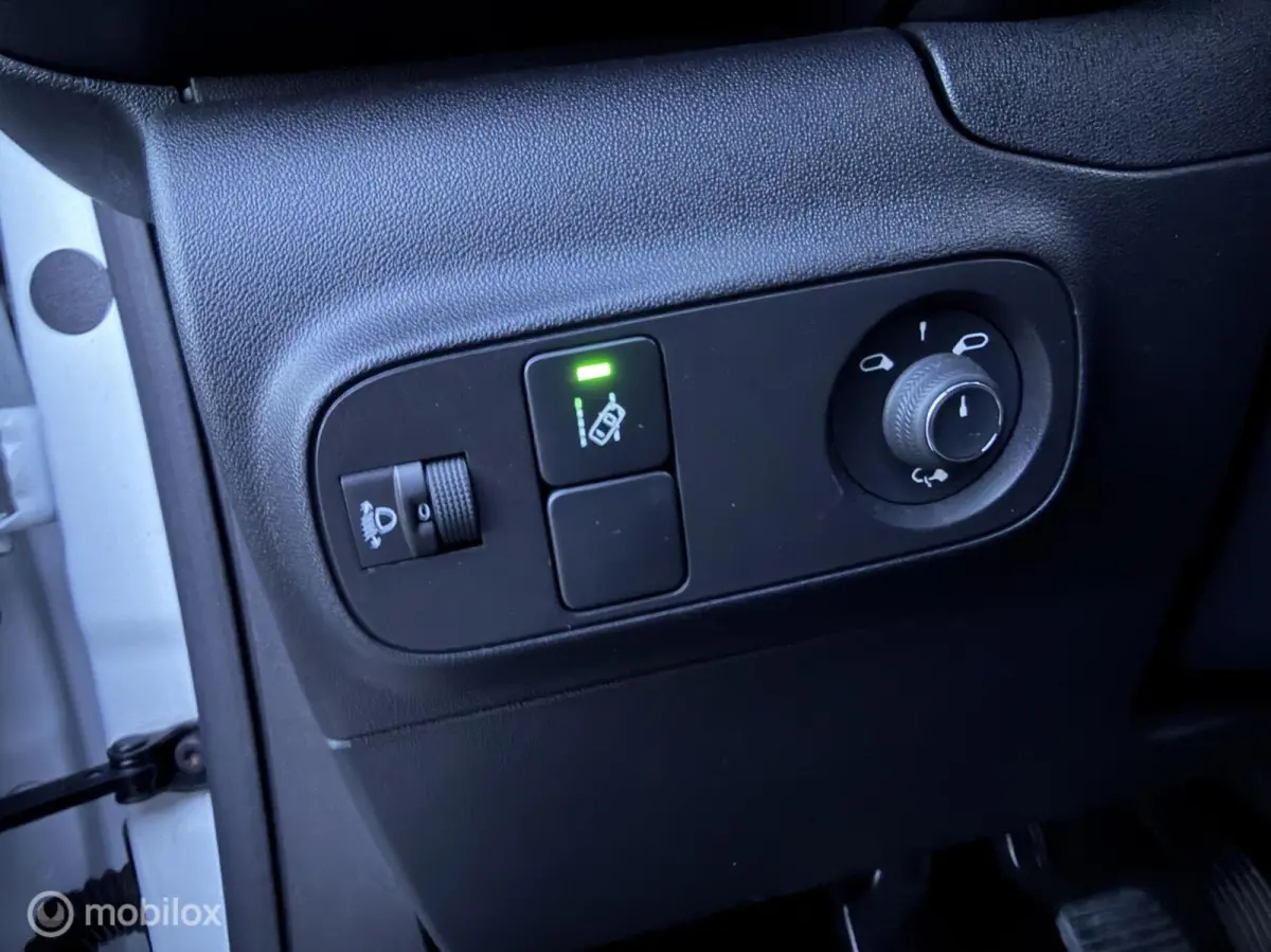 1.2 PureTech Feel|Carplay|Clima|Cruise|Navi|parke