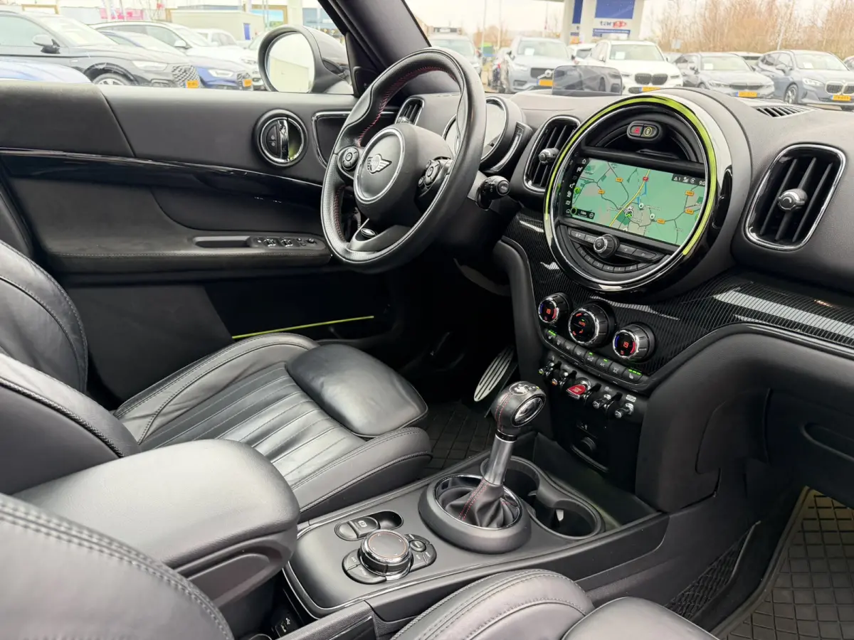 Mini 2.0 John Cooper Works ALL4 231 PK Chili Panoramadak Leer Harman-Kardon Elek Stoelverstelling Head-Up Display Led Achteruitrijcamera Keyless Entry Vol!