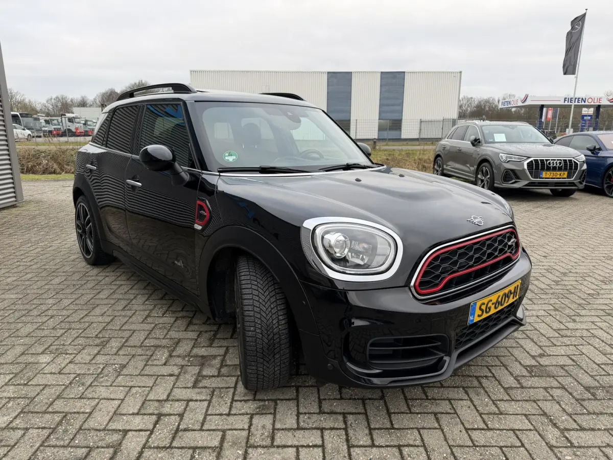 Mini 2.0 John Cooper Works ALL4 231 PK Chili Panoramadak Leer Harman-Kardon Elek Stoelverstelling Head-Up Display Led Achteruitrijcamera Keyless Entry Vol!
