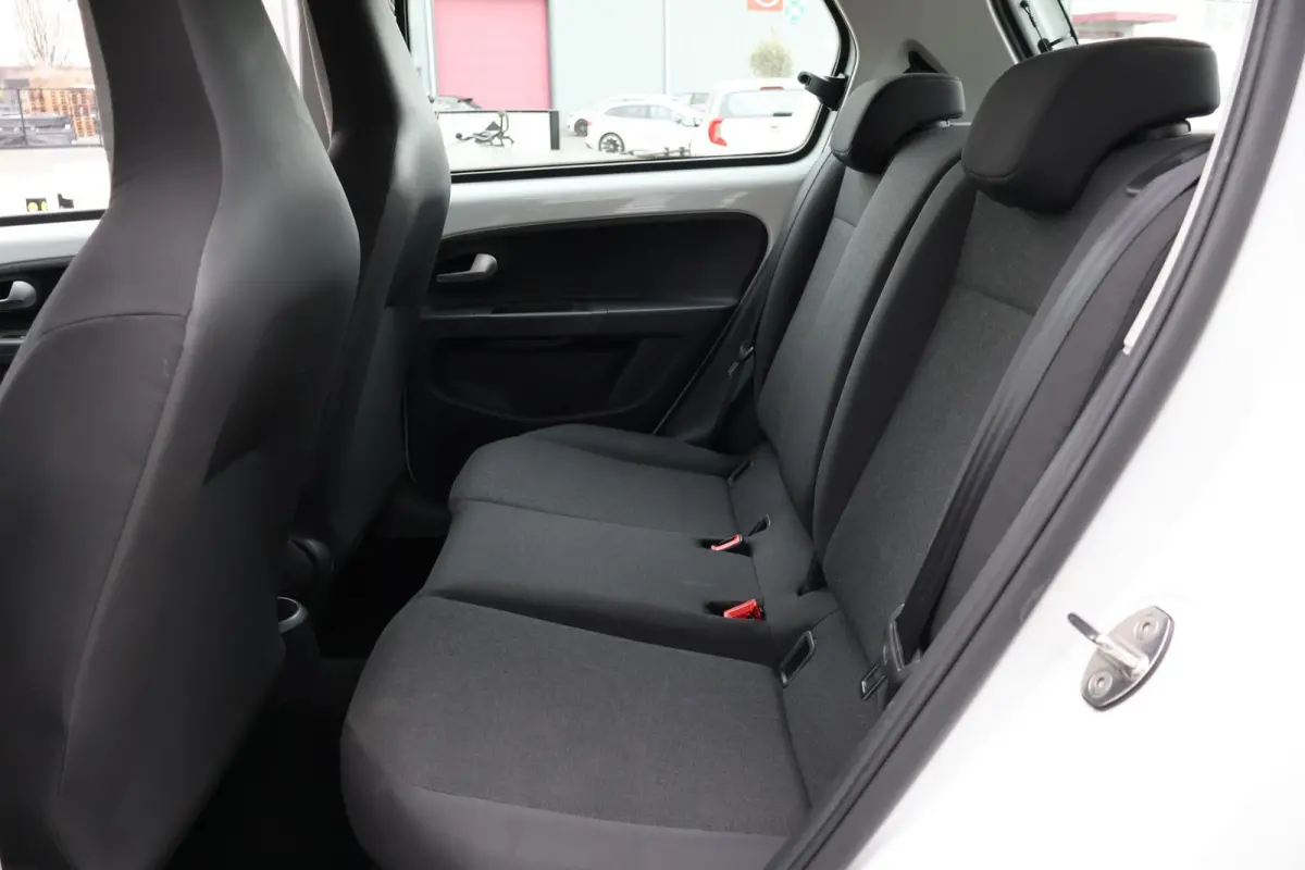 Up! 1.0 BMT move up! 1e Eigenaar | Dealer onderh | BTW | NL-Auto | Airco | Bluetooth | Multimedia | LED | Hill-Hold | Start/stop