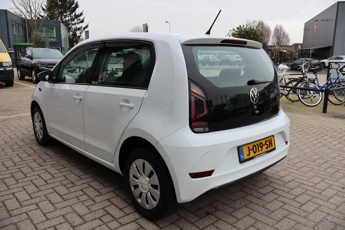 Up! 1.0 BMT move up! 1e Eigenaar | Dealer onderh | BTW | NL-Auto | Airco | Bluetooth | Multimedia | LED | Hill-Hold | Start/stop