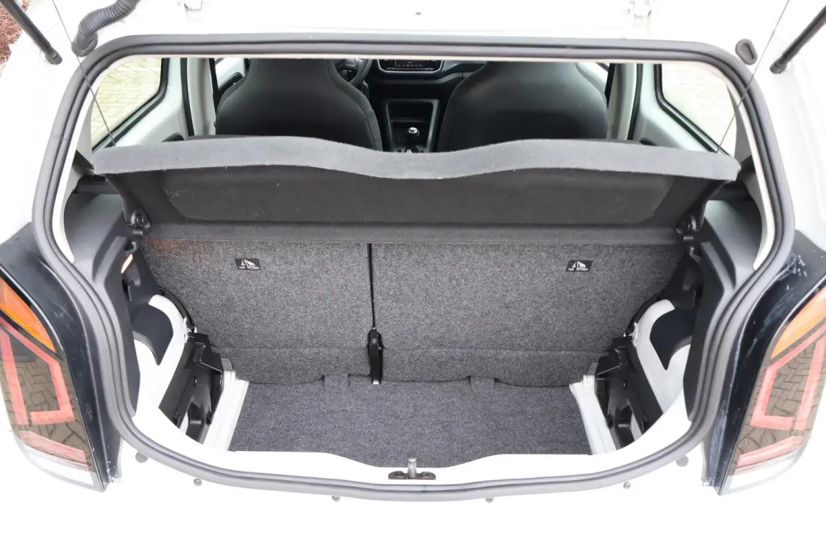 Up! 1.0 BMT move up! 1e Eigenaar | Dealer onderh | BTW | NL-Auto | Airco | Bluetooth | Multimedia | LED | Hill-Hold | Start/stop