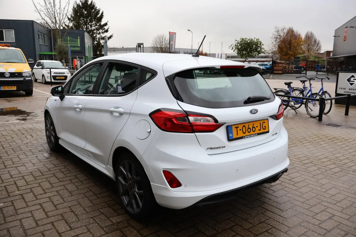 1.0 Hybrid ST-Line 1e Eigenaar | Volledig Onderh | NL-Auto | BTW | Carplay | Navi by app | Cruise | LED | Donkere Hemel | Keyless | DAB | PDC | Start/Stop | Hill-Hold