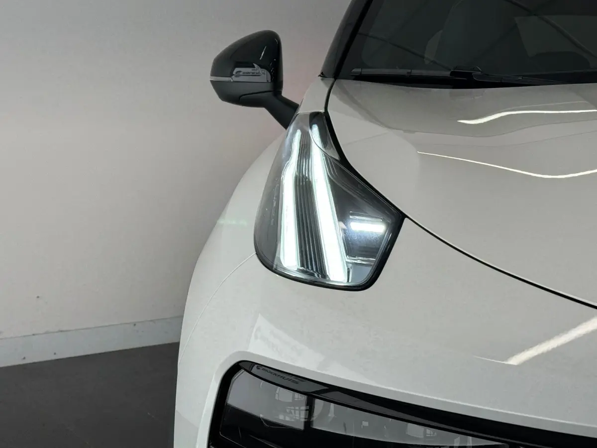 1.5 More | Afwijkende dakkleur | Alarmsysteem | Apple Carplay/Android Auto|telefoonintegratie premium