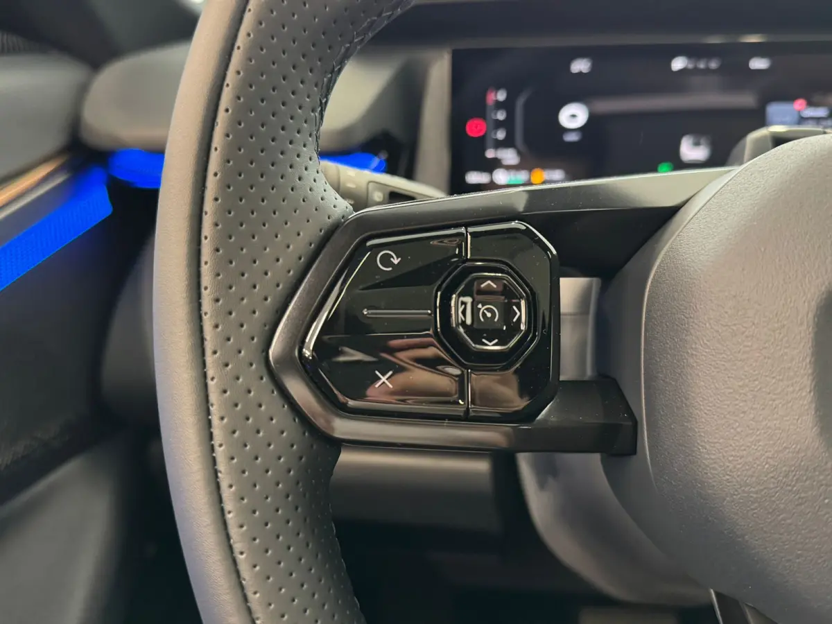 1.5 More | Apple Carplay/Android Auto|telefoonintegratie premium | Cruise control adaptief met Stop&Go en stuurhulp | Electronic climate controle