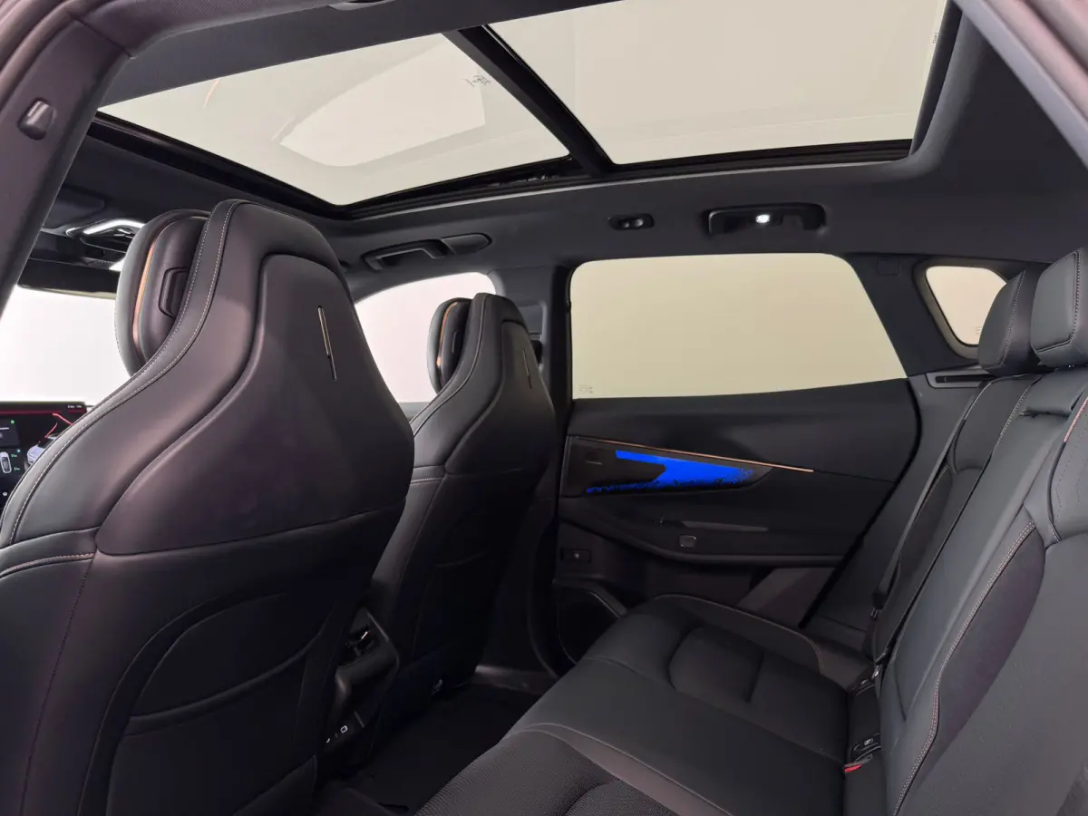 1.5 More | Apple Carplay/Android Auto|telefoonintegratie premium | Cruise control adaptief met Stop&Go en stuurhulp | Electronic climate controle