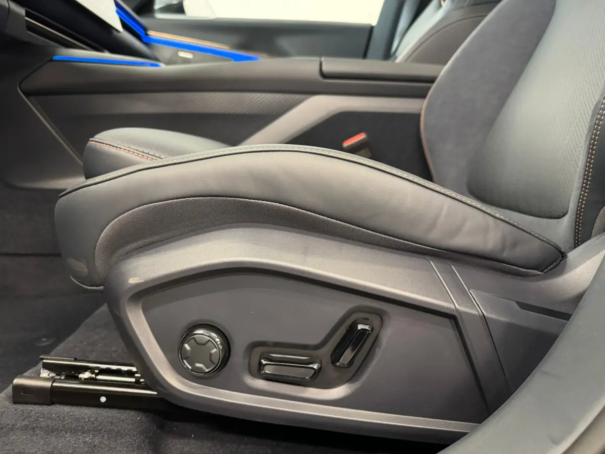 1.5 More | Apple Carplay/Android Auto|telefoonintegratie premium | Cruise control adaptief met Stop&Go en stuurhulp | Electronic climate controle