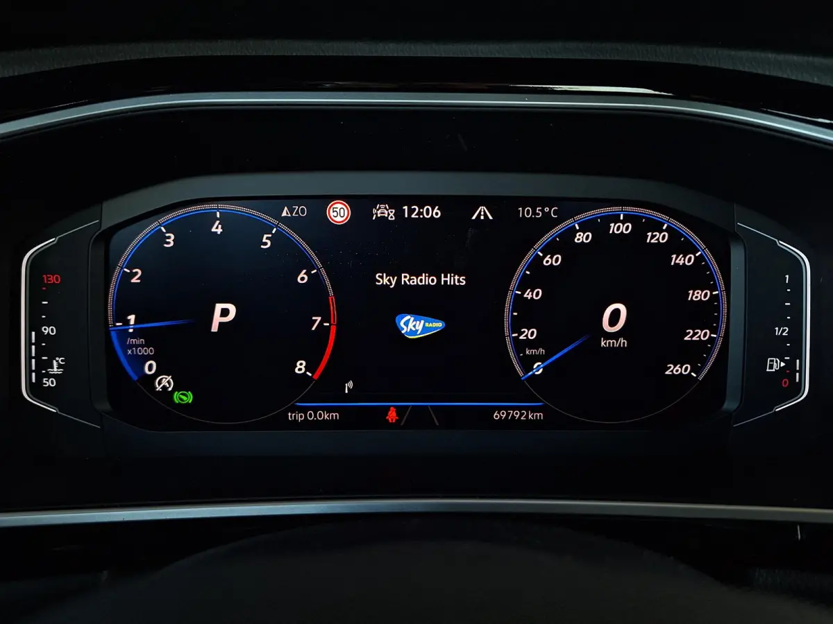 1.5 TSI 150pk DSG R-Line (Trekhaak,Camera,Virtual,IQ)