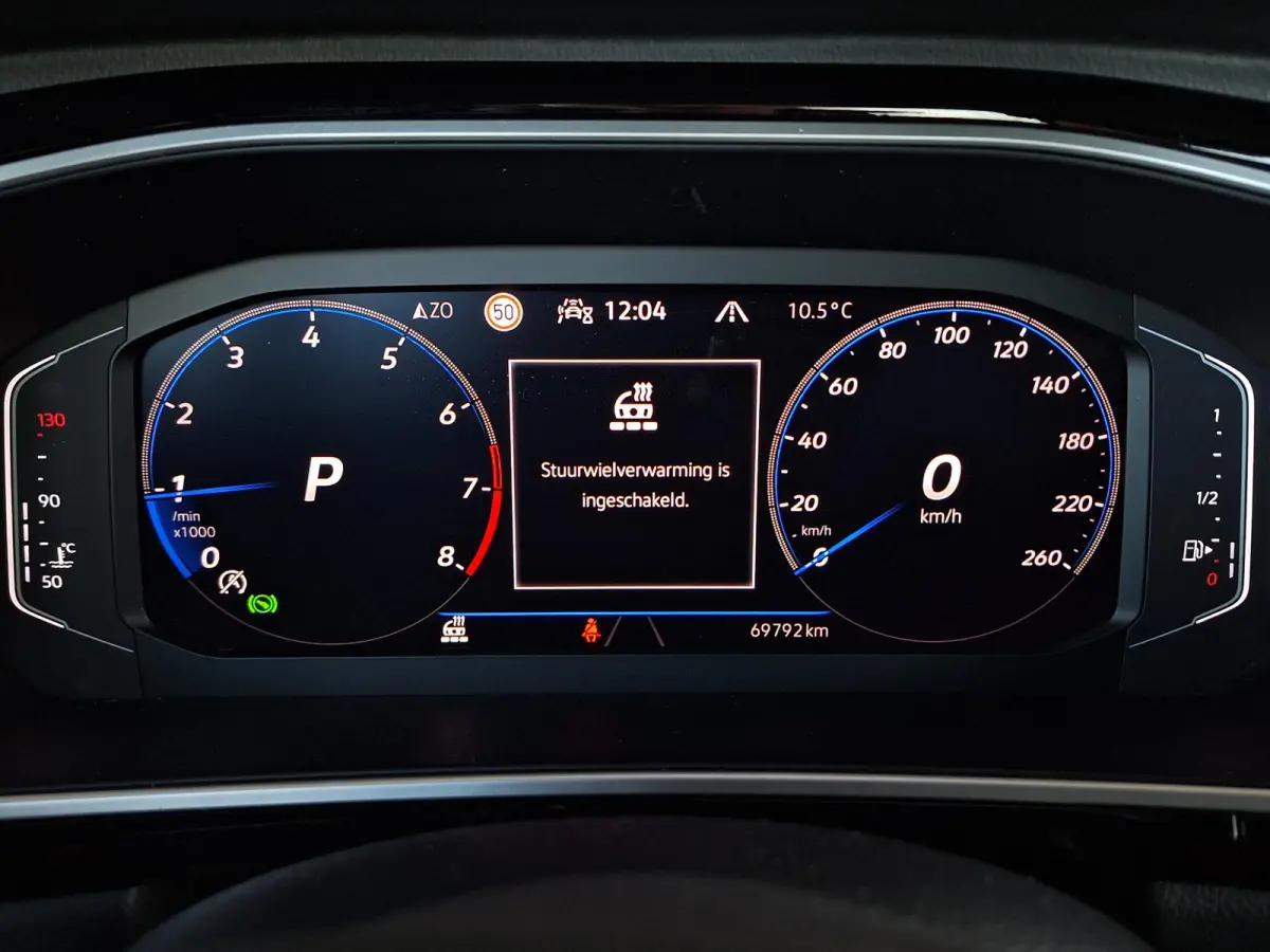 1.5 TSI 150pk DSG R-Line (Trekhaak,Camera,Virtual,IQ)