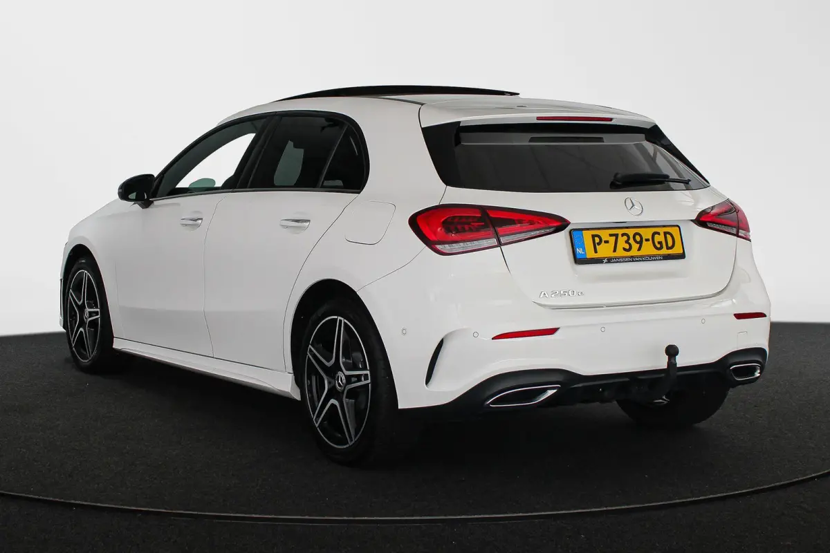 250 e Business Solution AMG Limited Pano Sfeerverlichting Trekhaak Stoelverwarming SOH 95%
