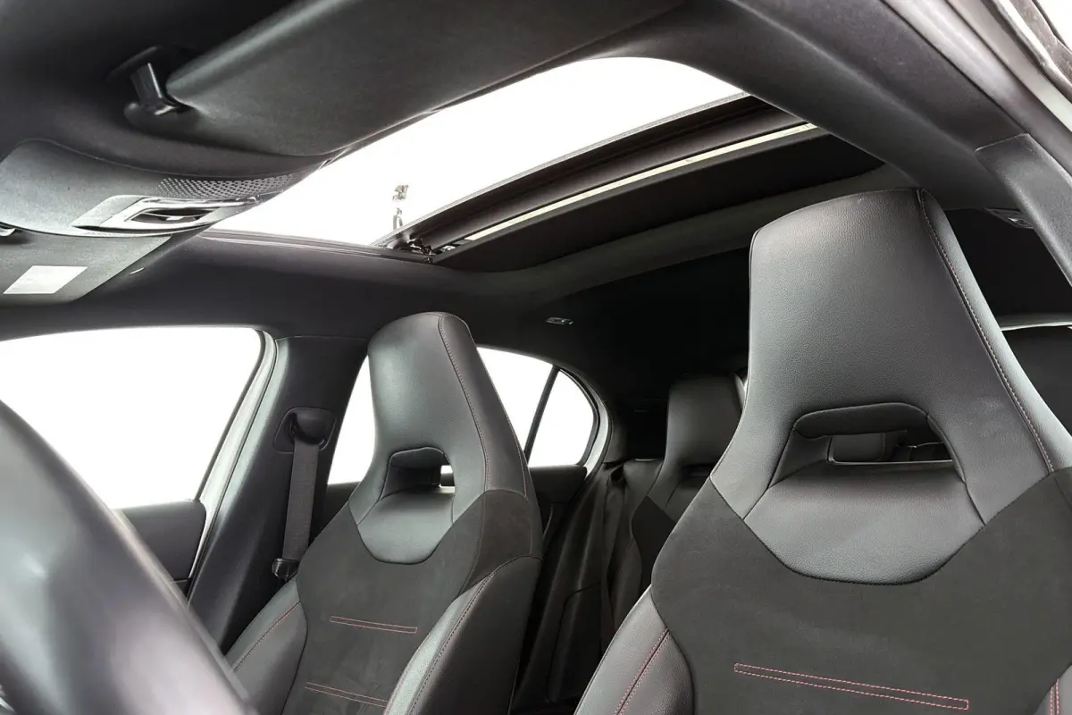 250 e Business Solution AMG Limited Pano Sfeerverlichting Trekhaak Stoelverwarming SOH 95%