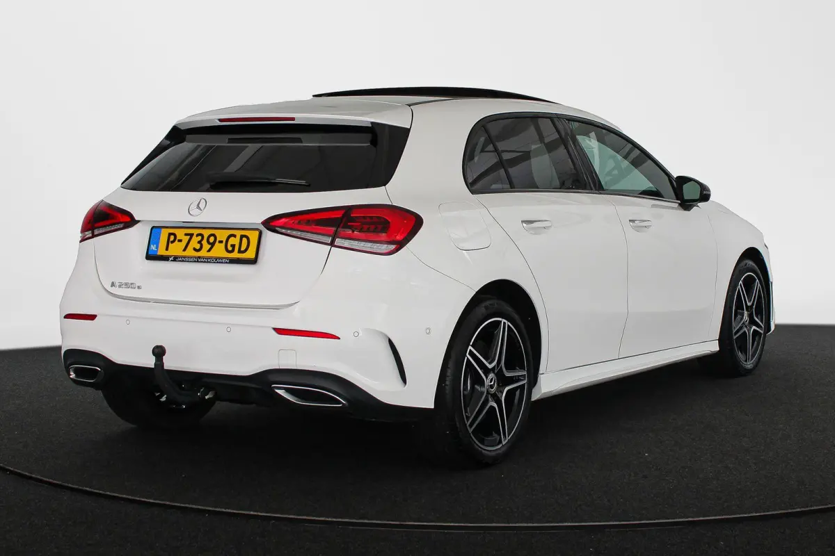 250 e Business Solution AMG Limited Pano Sfeerverlichting Trekhaak Stoelverwarming SOH 95%