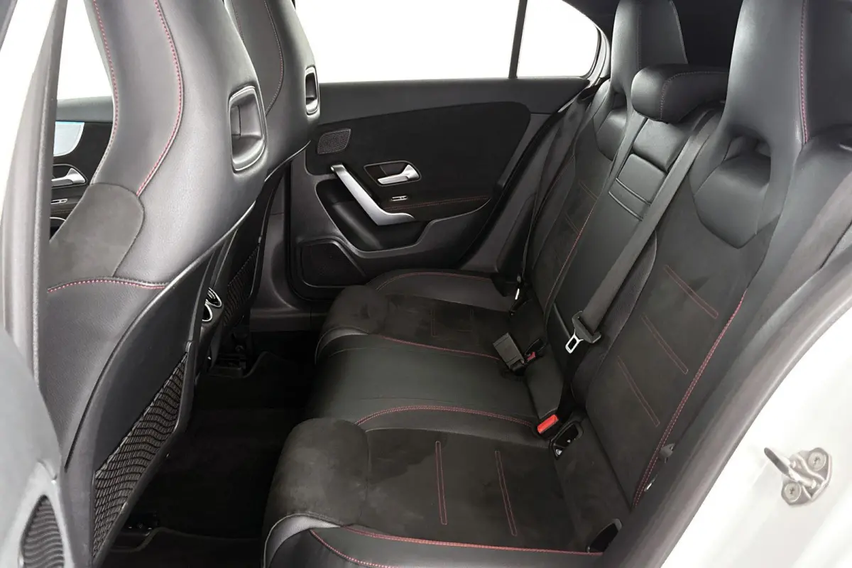 250 e Business Solution AMG Limited Pano Sfeerverlichting Trekhaak Stoelverwarming SOH 95%