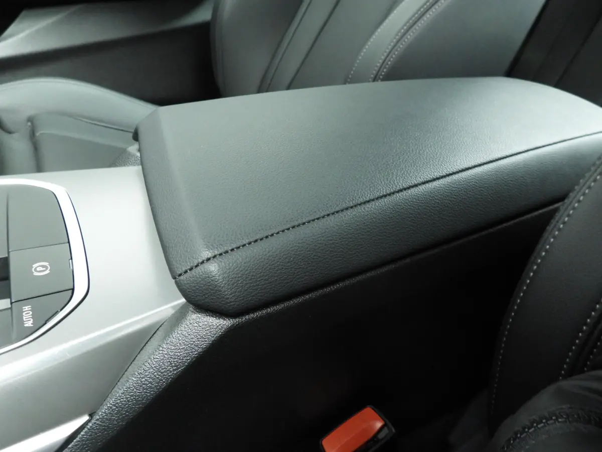 230i | M-Sportpakket | LED | Navigatie | Sportstoelen | Stoelverwarming | Keyles go | DAB | Alu 18 inch