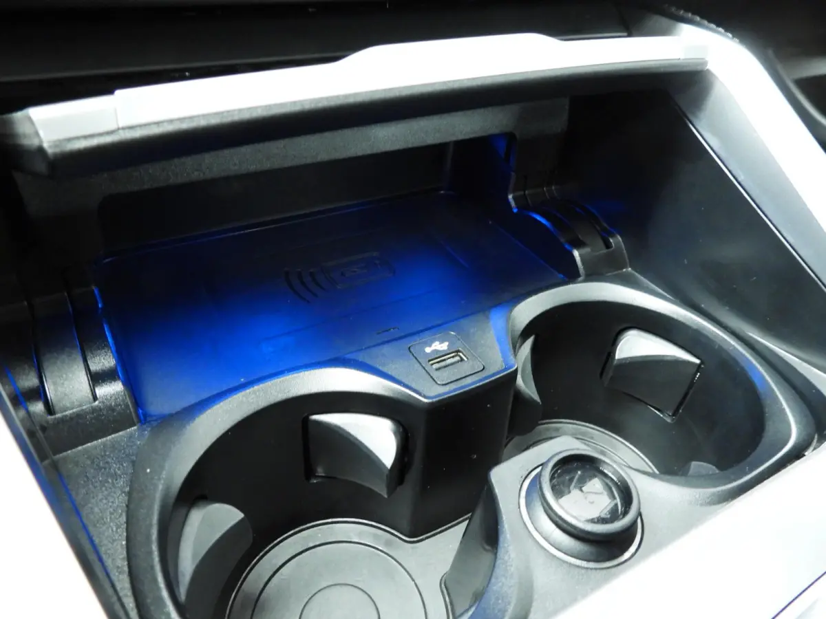 230i | M-Sportpakket | LED | Navigatie | Sportstoelen | Stoelverwarming | Keyles go | DAB | Alu 18 inch