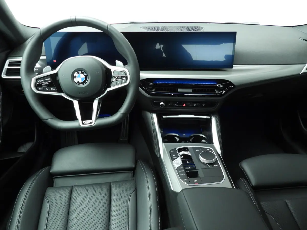 230i | M-Sportpakket | LED | Navigatie | Sportstoelen | Stoelverwarming | Keyles go | DAB | Alu 18 inch