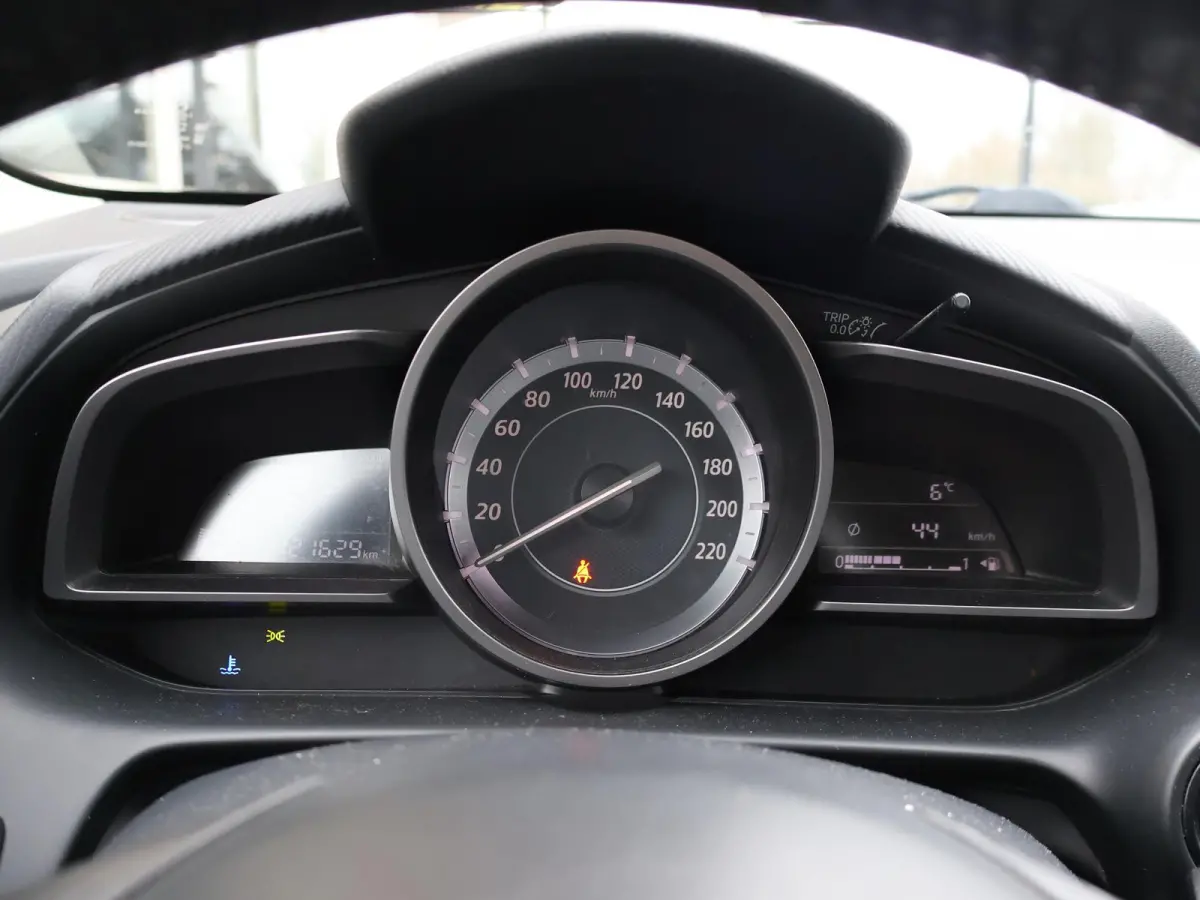 2.0 SKYACTIV-G 120 AUT. + TREKHAAK | STOELVERW. | NAVIGATIE | DAB