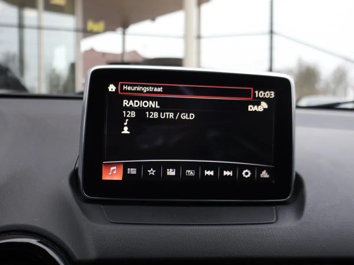 2.0 SKYACTIV-G 120 AUT. + TREKHAAK | STOELVERW. | NAVIGATIE | DAB