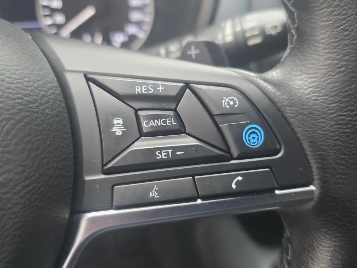 1.0 DIG-T Tekna AUTOMAAT | Trekhaak | Navigatie via Apple Carplay | Cruise Control | Climate Control | Parkeersensoren + Camera