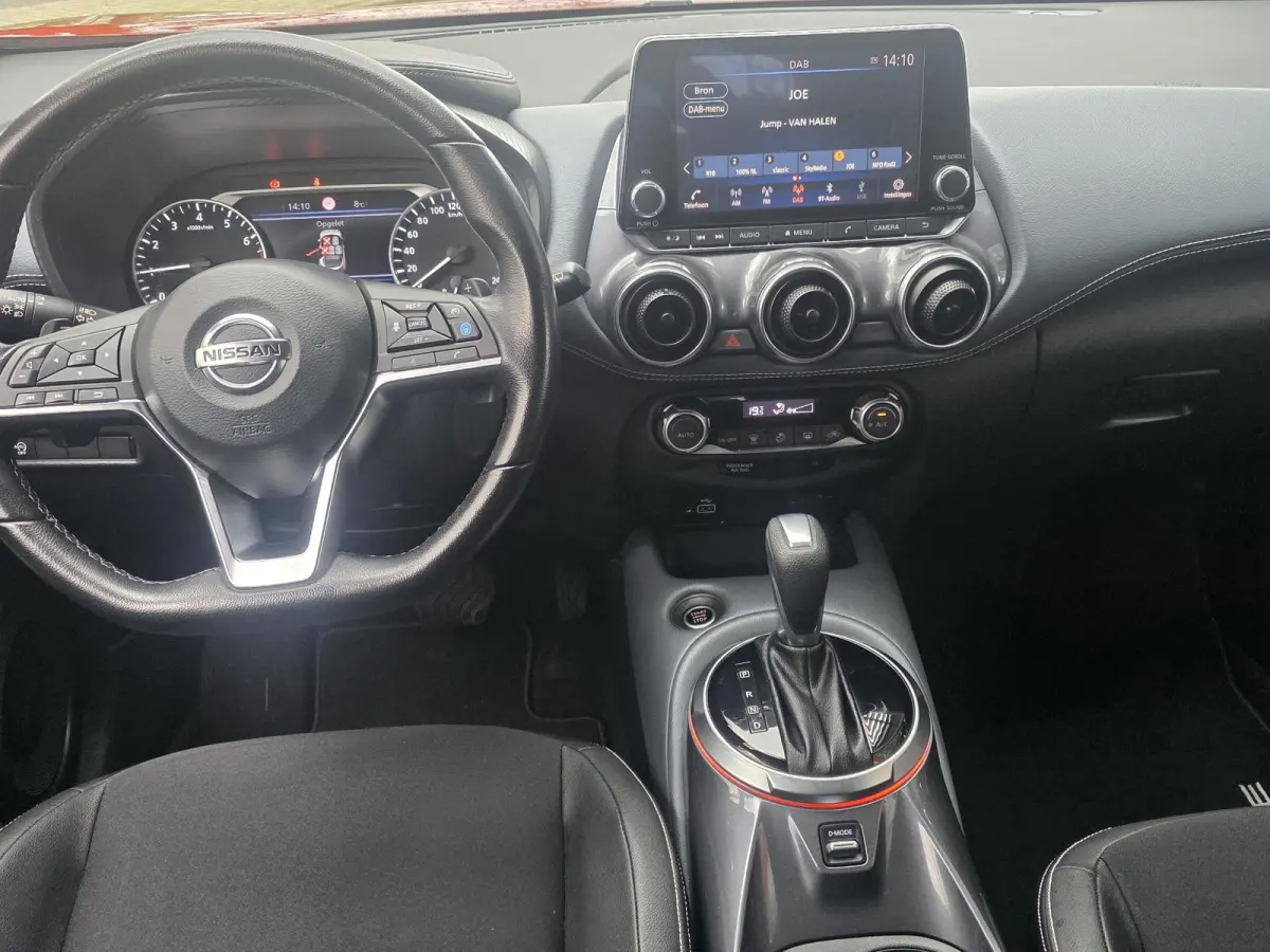 1.0 DIG-T Tekna AUTOMAAT | Trekhaak | Navigatie via Apple Carplay | Cruise Control | Climate Control | Parkeersensoren + Camera