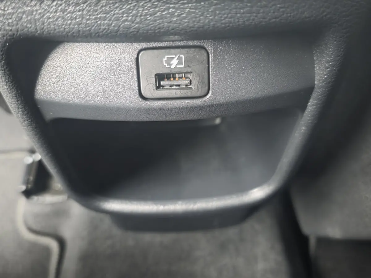 1.0 DIG-T Tekna AUTOMAAT | Trekhaak | Navigatie via Apple Carplay | Cruise Control | Climate Control | Parkeersensoren + Camera