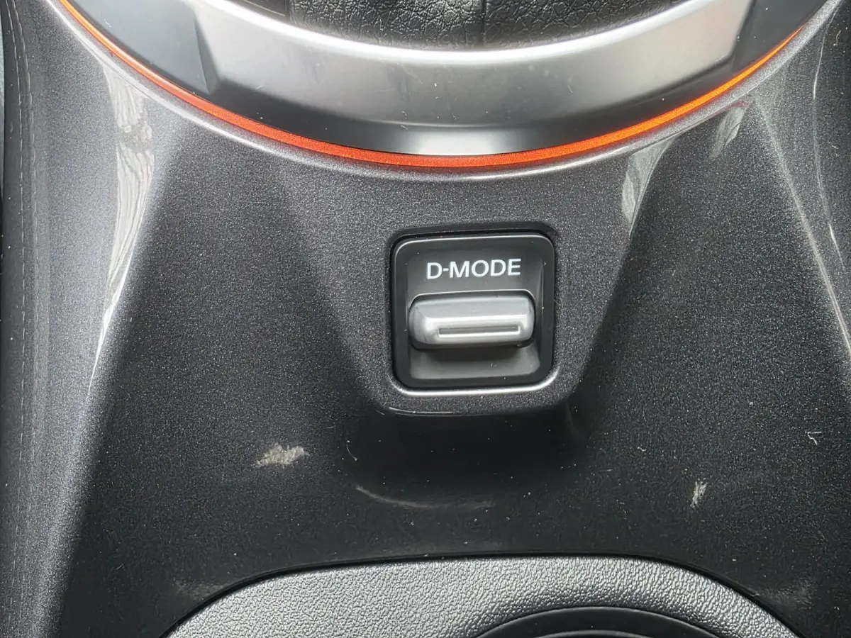 1.0 DIG-T Tekna AUTOMAAT | Trekhaak | Navigatie via Apple Carplay | Cruise Control | Climate Control | Parkeersensoren + Camera