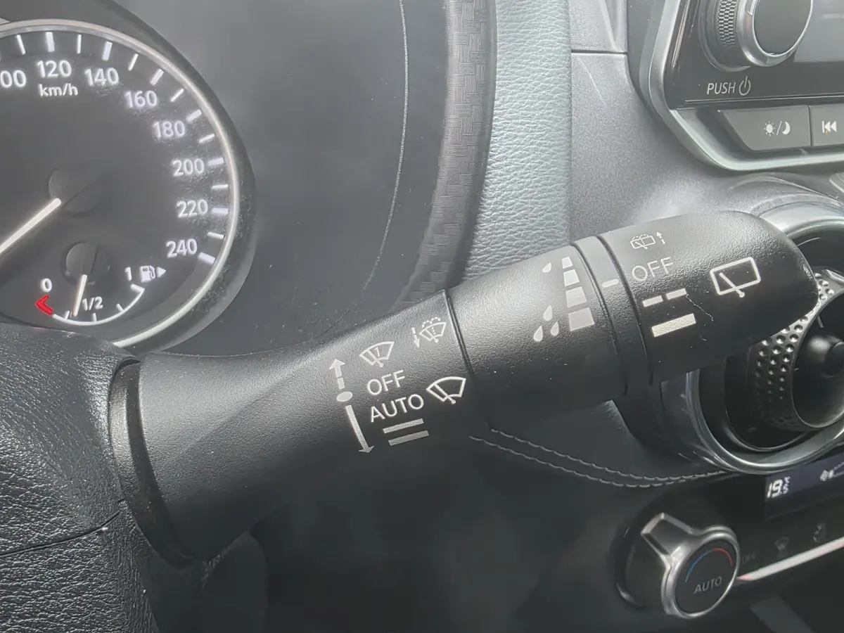 1.0 DIG-T Tekna AUTOMAAT | Trekhaak | Navigatie via Apple Carplay | Cruise Control | Climate Control | Parkeersensoren + Camera