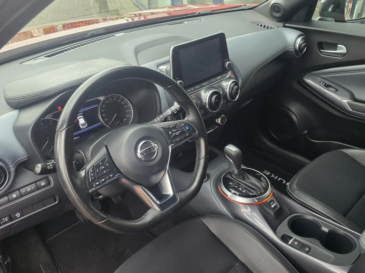 1.0 DIG-T Tekna AUTOMAAT | Trekhaak | Navigatie via Apple Carplay | Cruise Control | Climate Control | Parkeersensoren + Camera