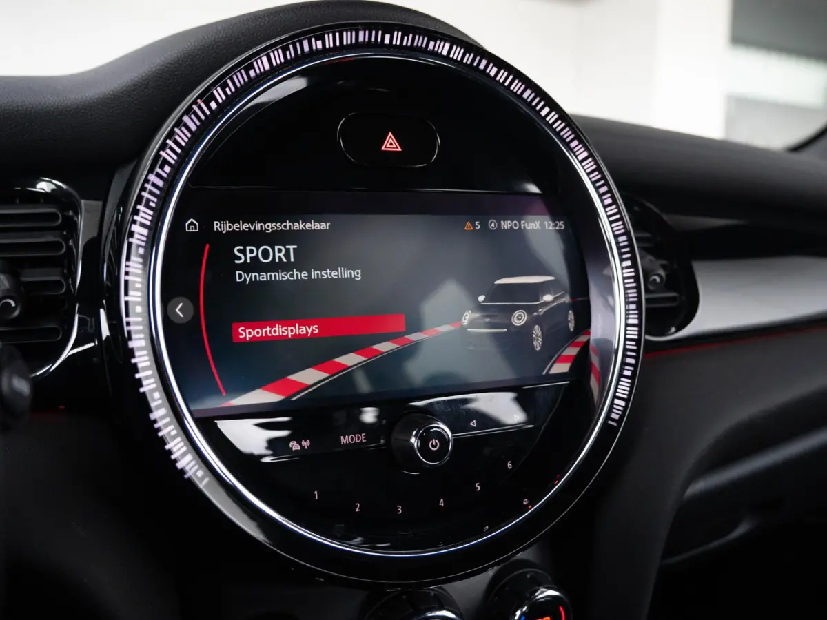 Cooper John Cooper Works pakket | Apple Carplay