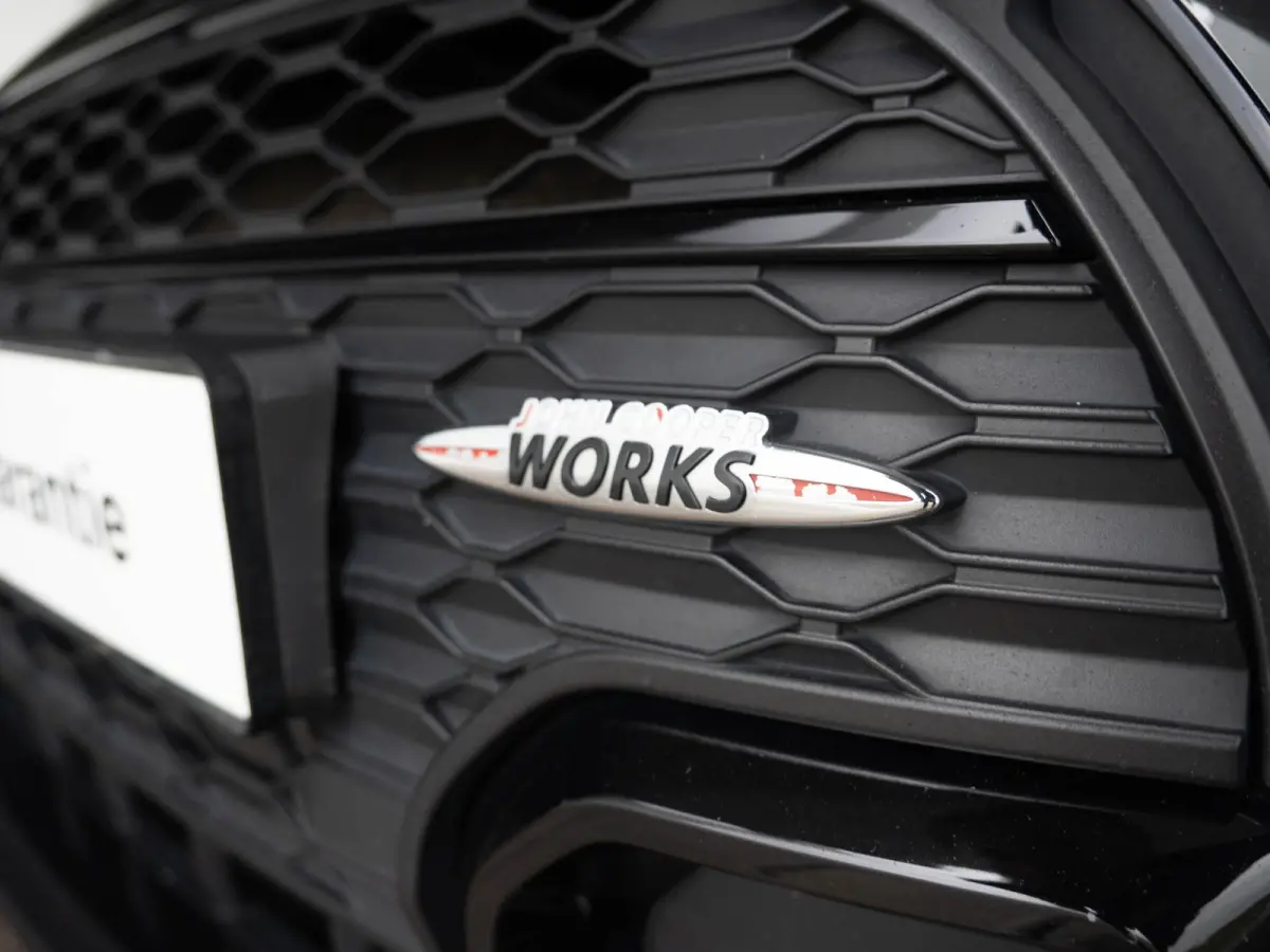 Cooper John Cooper Works pakket | Apple Carplay