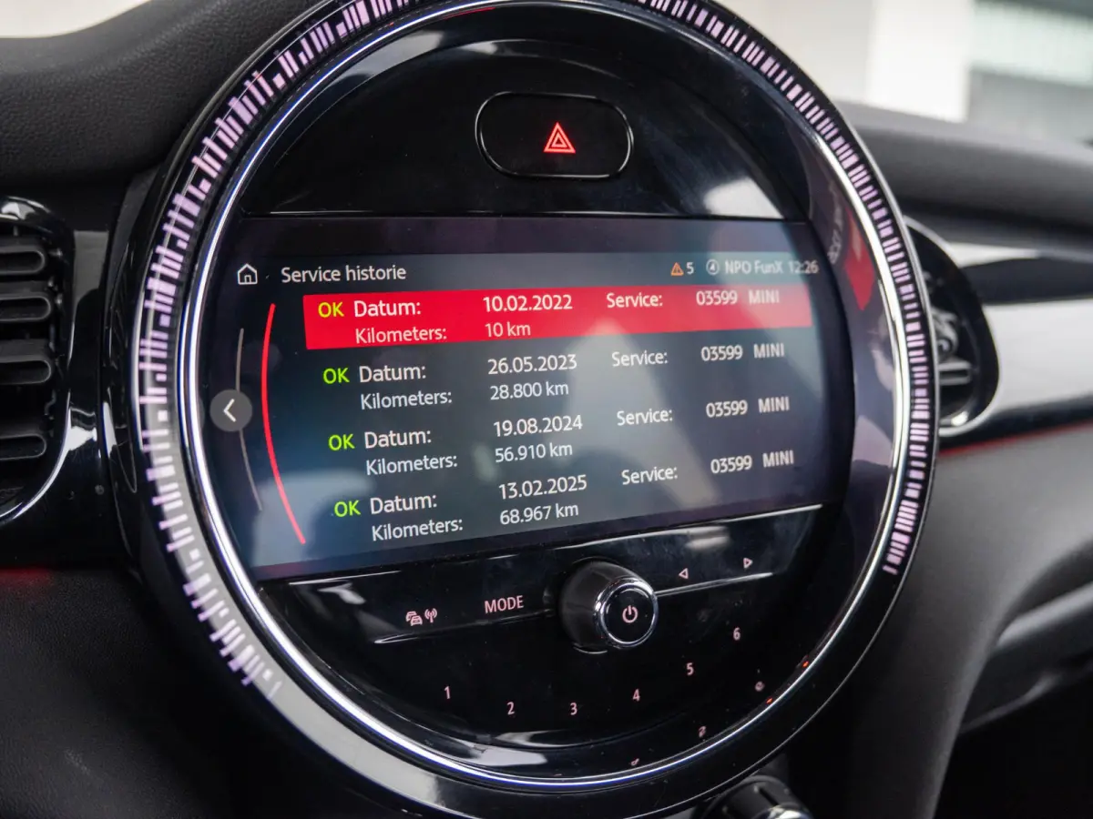 Cooper John Cooper Works pakket | Apple Carplay