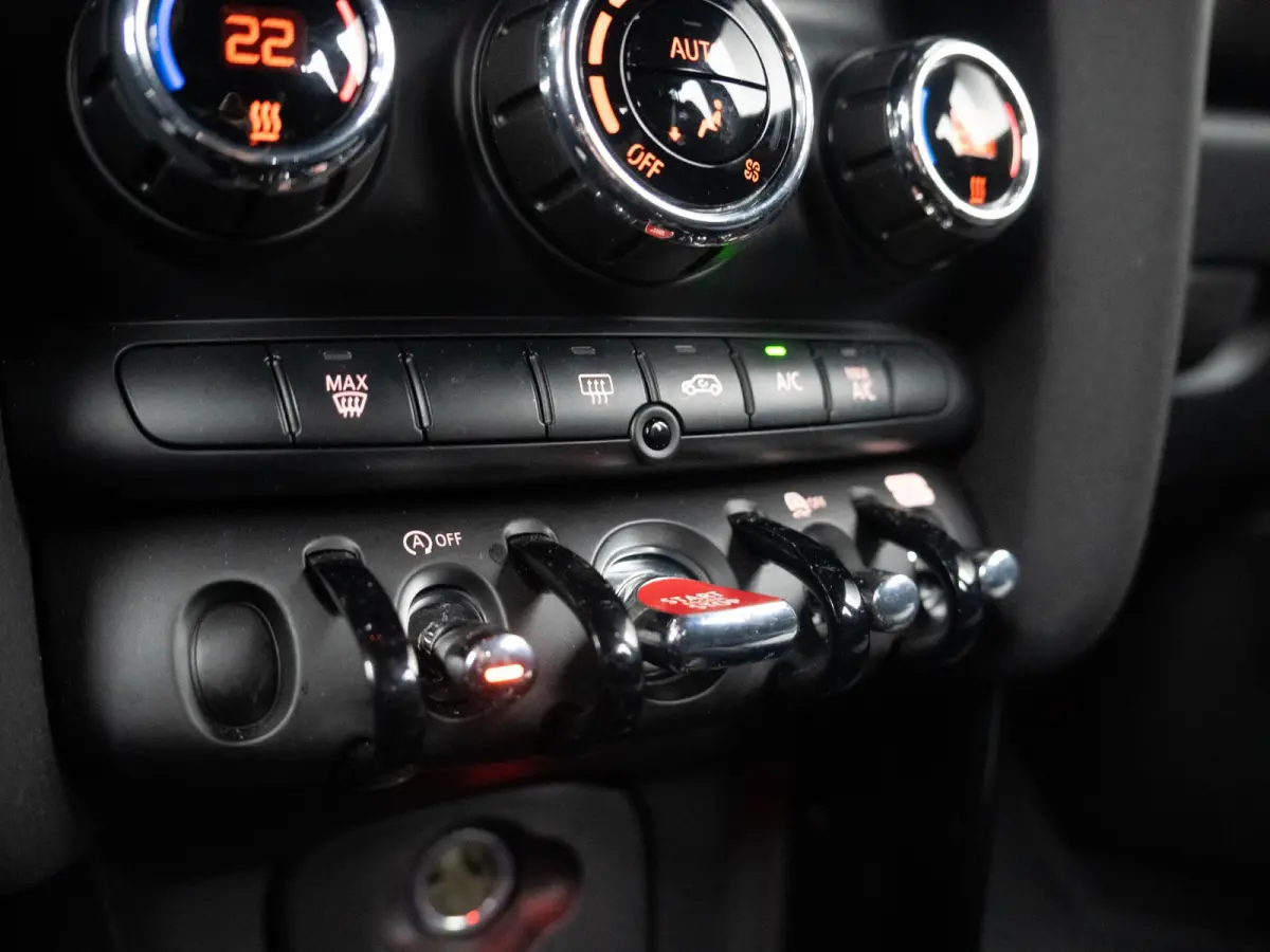 Cooper John Cooper Works pakket | Apple Carplay