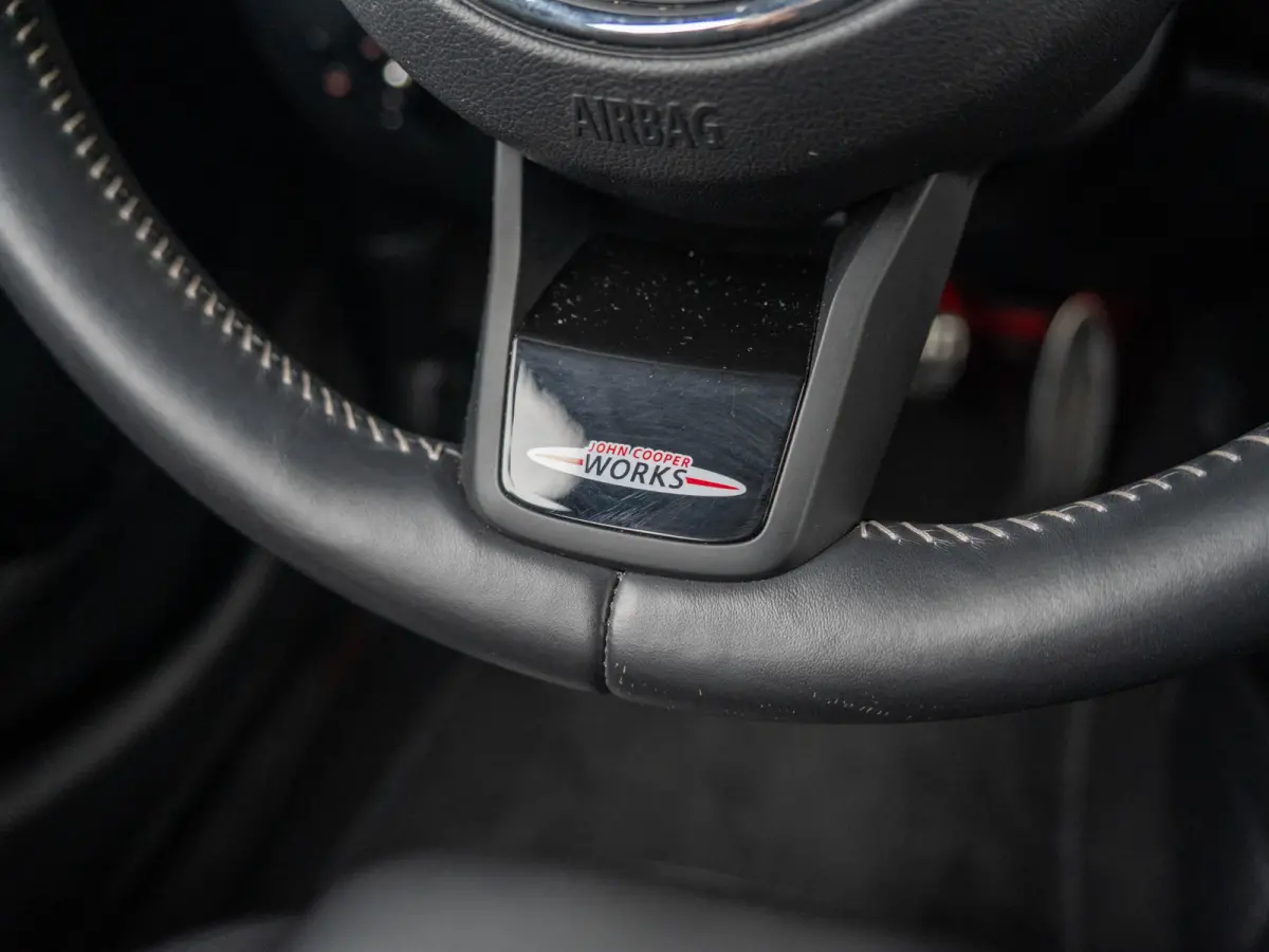 Cooper John Cooper Works pakket | Apple Carplay
