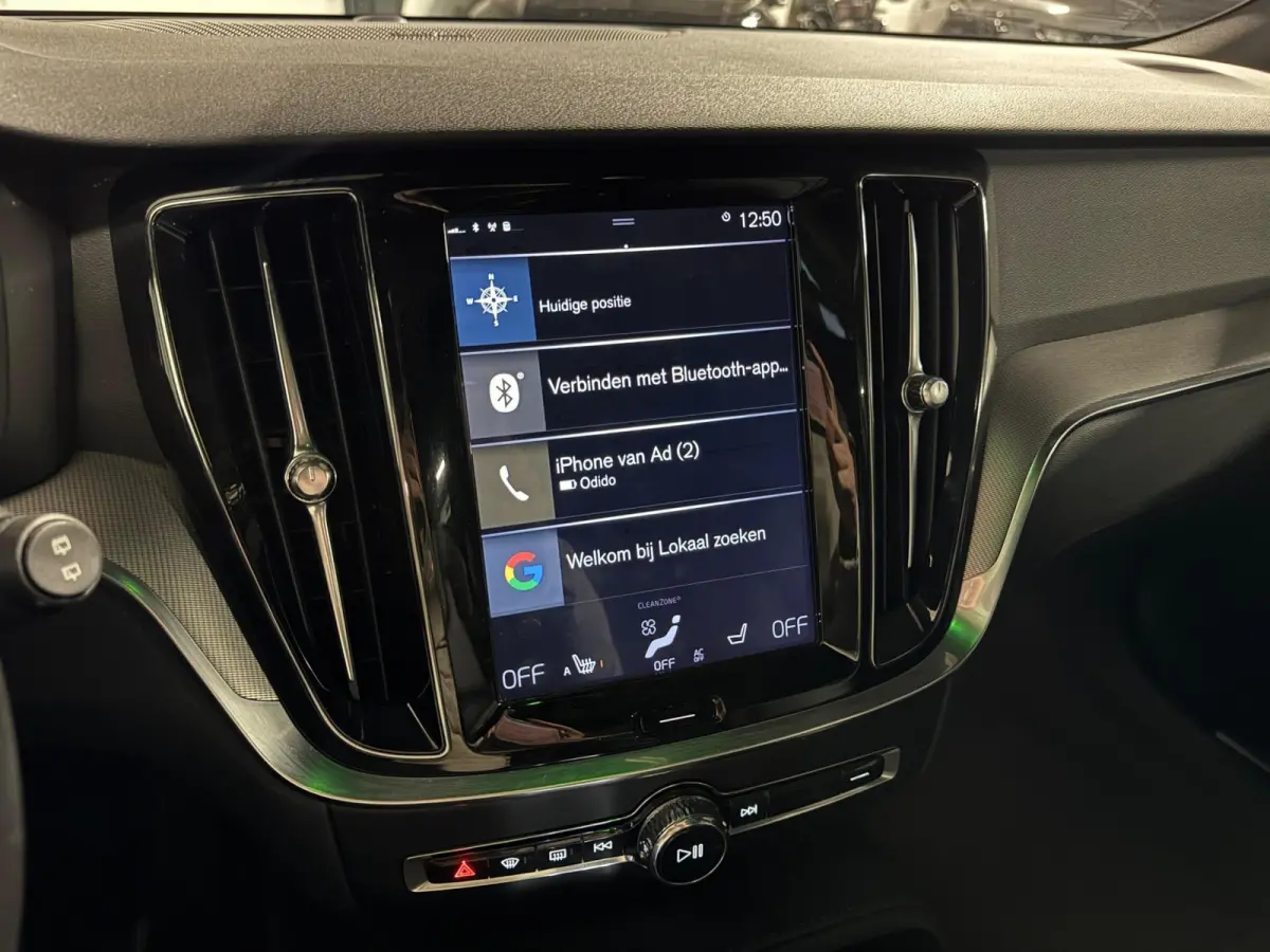 2.0 T8 Twin Engine AWD Inscription PANO KEYLESS