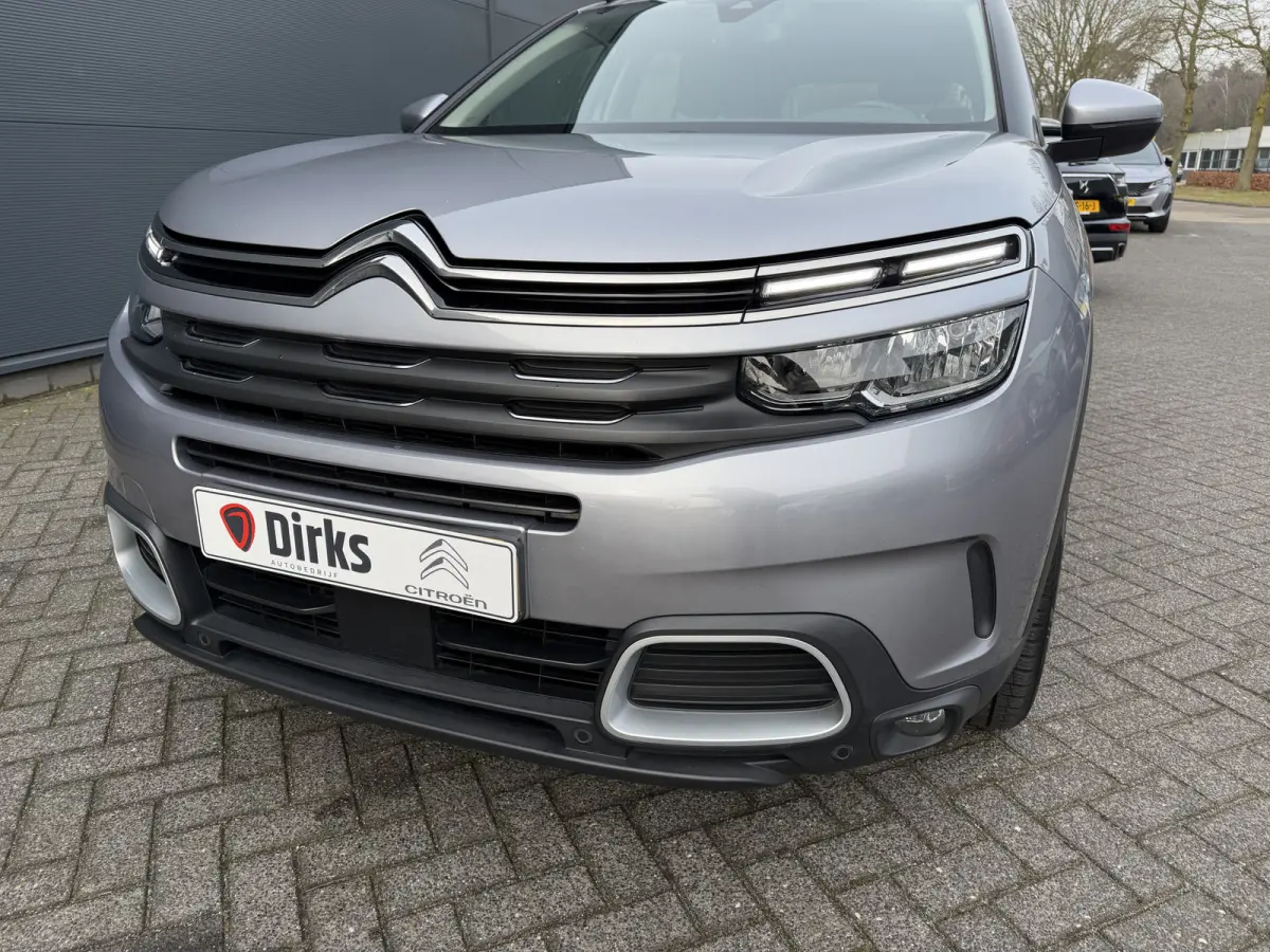 180pk Feel (Camera - Keyless Entry - Automatische Airco - Navigatie - Parkeersensoren V+A - 18"incl 4S - Comfort Seats)
