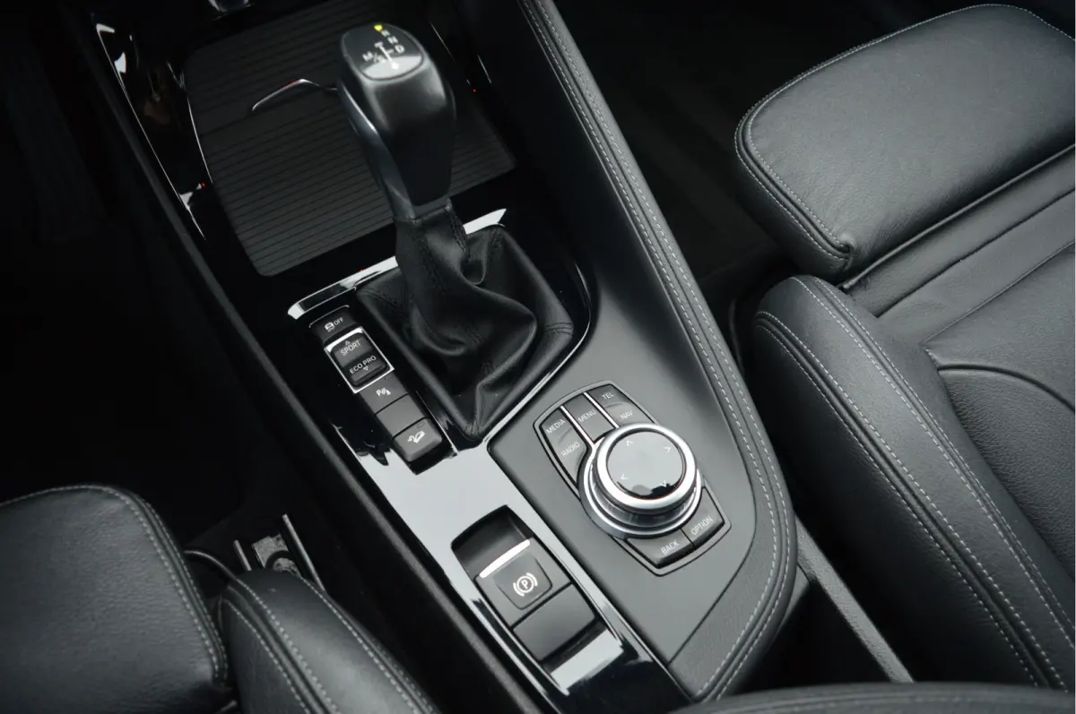 xDrive20i Centennial High Executive | PANO |