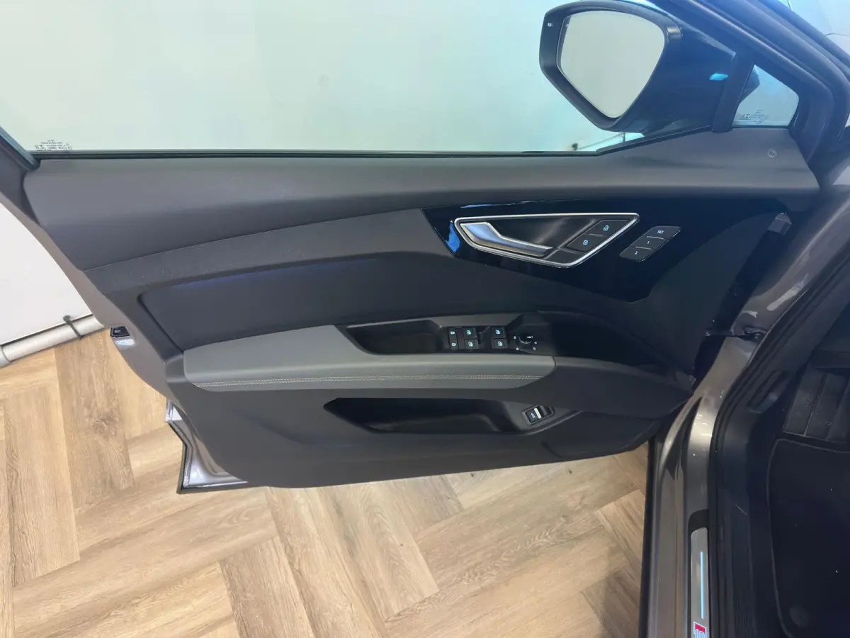 50 quattro Launch S-Line |edition Advanced 77 kWh|SONOS|HUD|