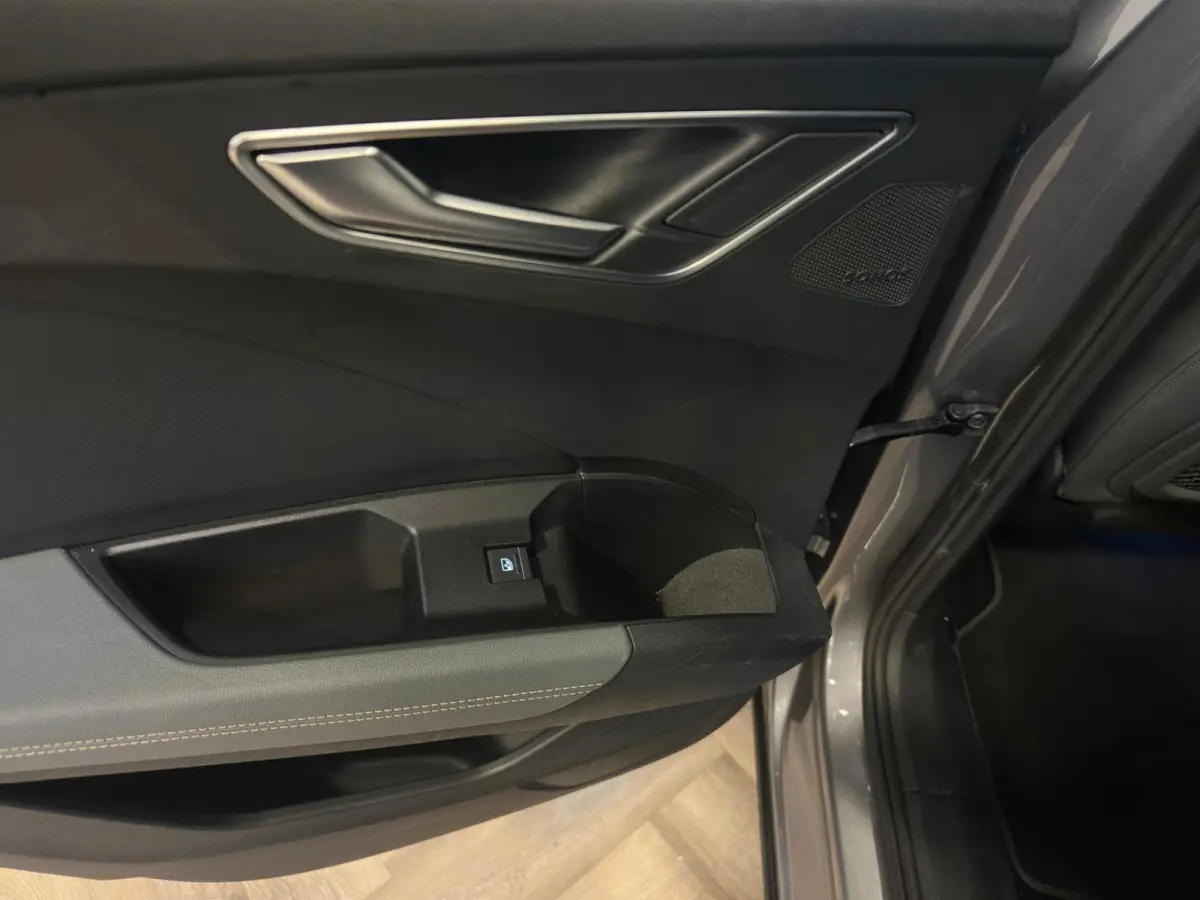 50 quattro Launch S-Line |edition Advanced 77 kWh|SONOS|HUD|
